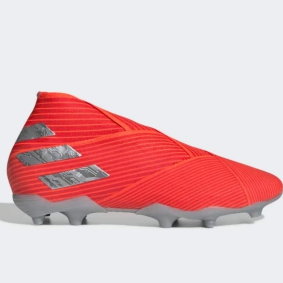 size 13.5 soccer cleats